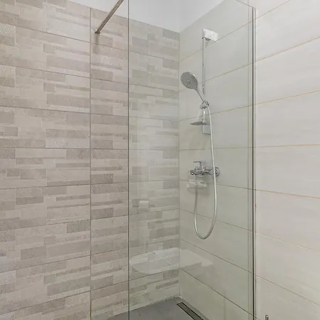 Cozy Collection And Flats - Coresi Mall * Brașov