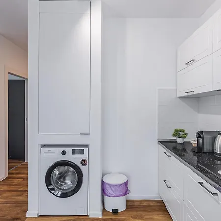 Cozy Collection And Flats - Coresi Mall