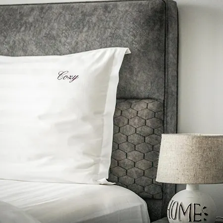 Apartment Cozy Collection And Flats - Coresi Mall *