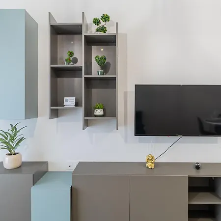 Cozy Collection And Flats - Coresi Mall