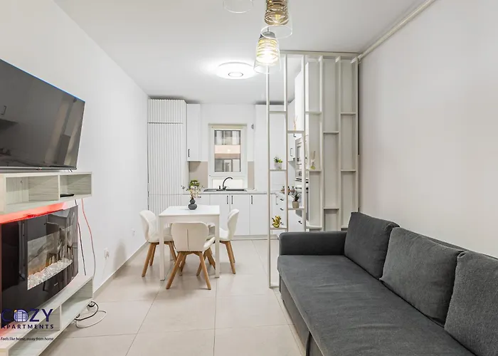 Collection And Flats - Coresi Mall